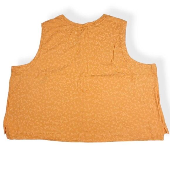 All In Motion  Cropped Boxy Tank 4X - Picture 2 of 4